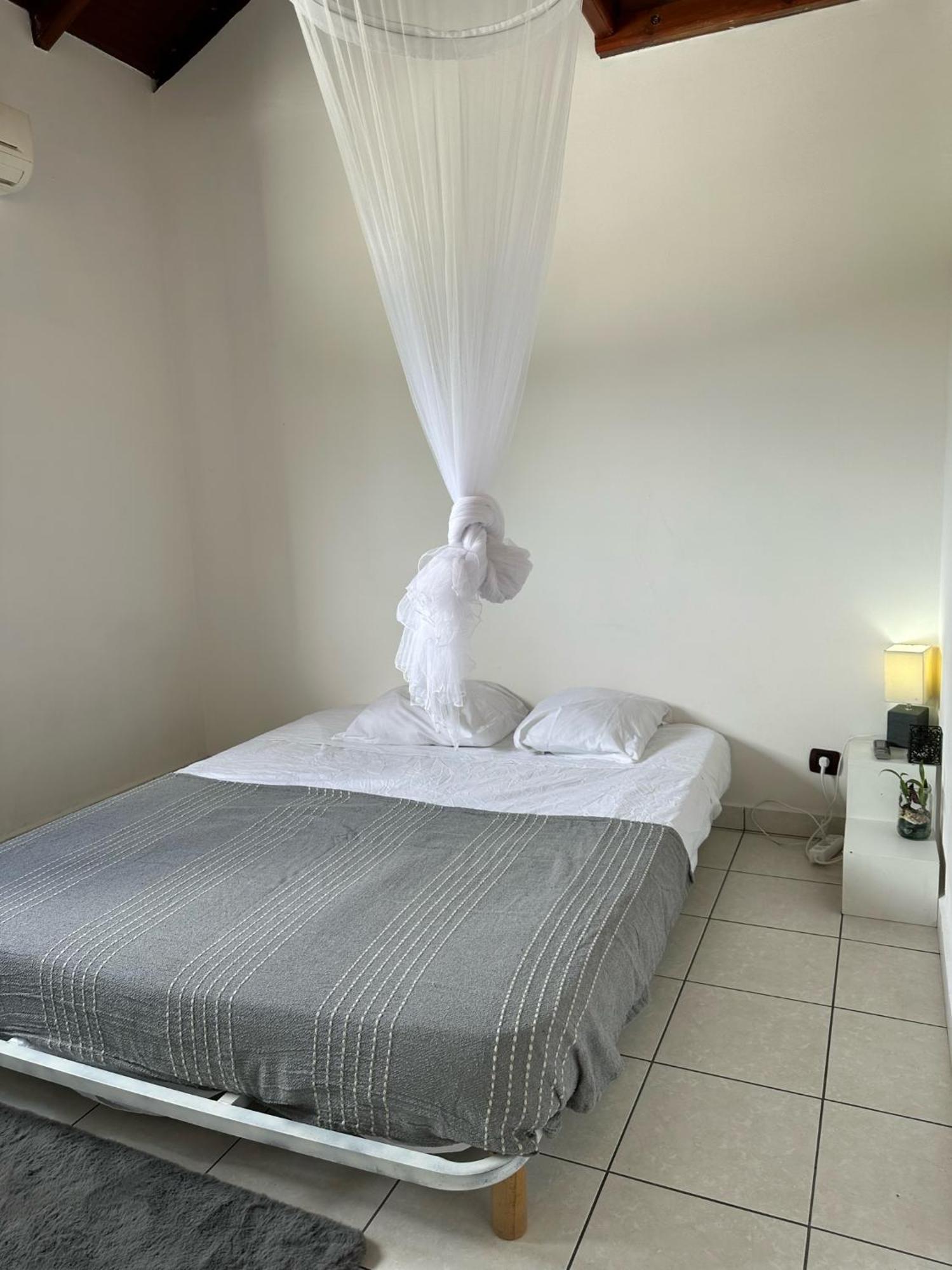 Guadeloupe Guesthouse ปอร์-หลุยส์ ภายนอก รูปภาพ